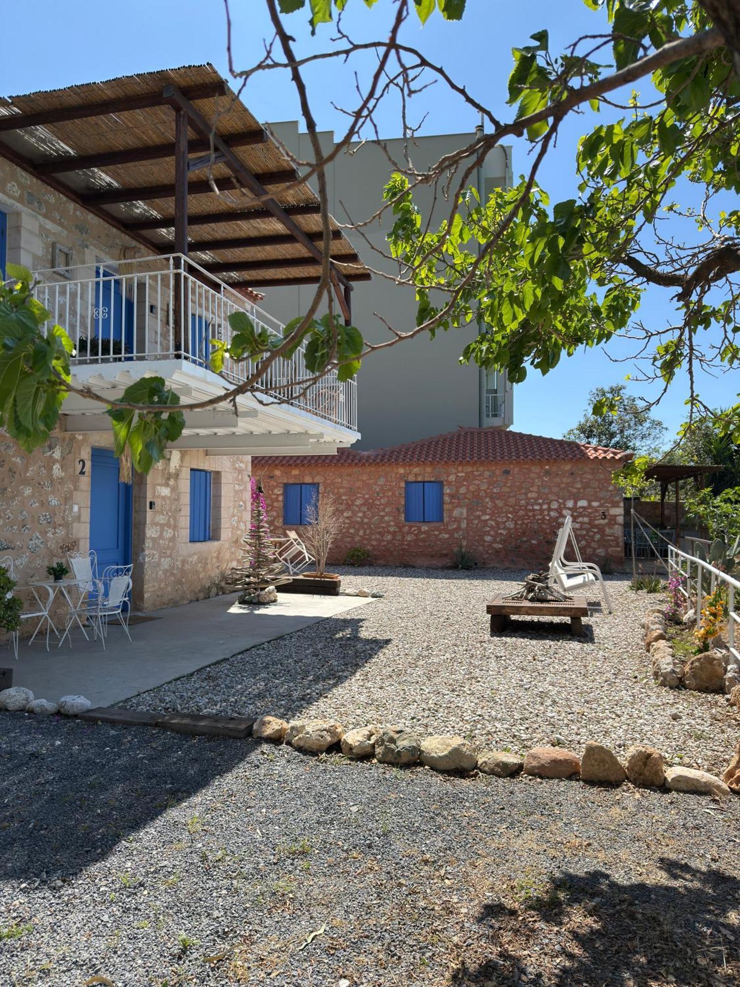 Rocksecret Edge Apartment Kalamata Exterior photo
