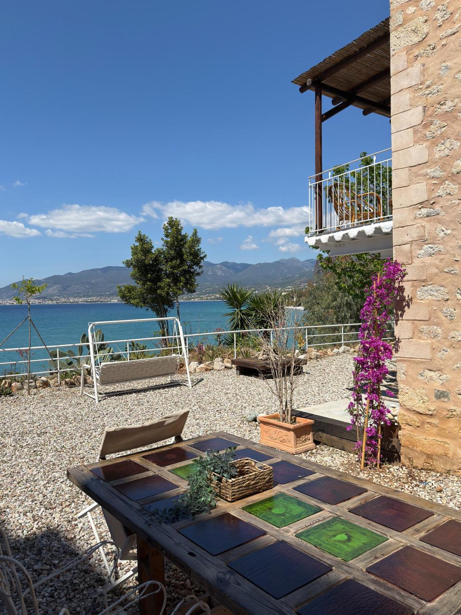 Rocksecret Edge Apartment Kalamata Exterior photo