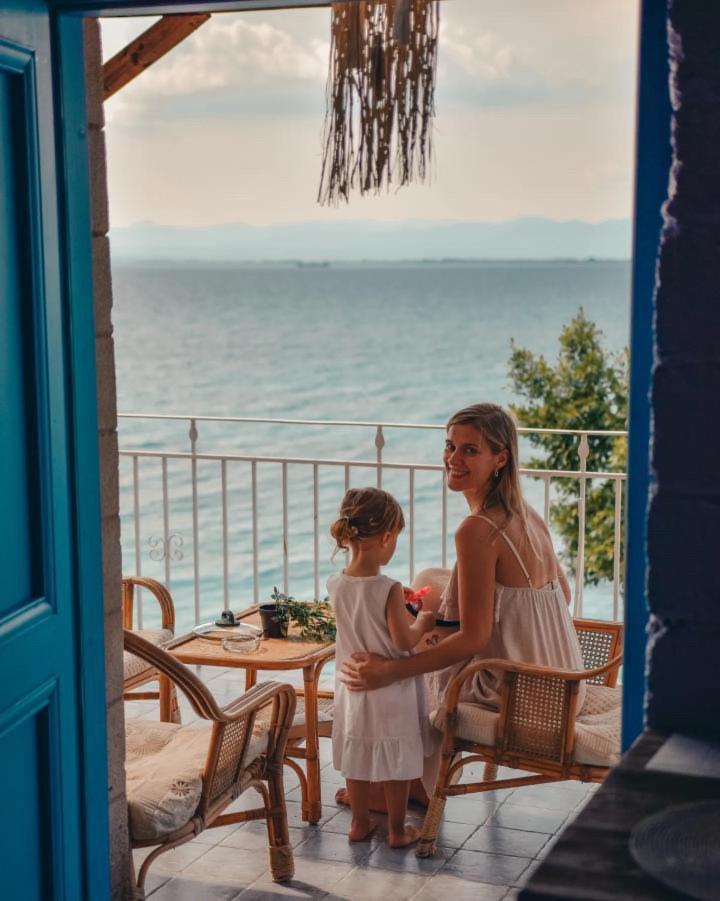 Rocksecret Edge Apartment Kalamata Exterior photo